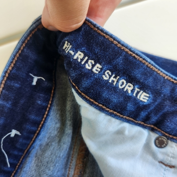 American Eagle Dark Wash Distressed Hi Rise Shortie 6 - Picture 5 of 9